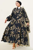 Geniş Yaprak Desenli Yarım Düğmeli Elbise Siyah thumbnail 1