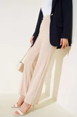 Beli Lastikli Çımalı Pantolon Bej thumbnail 1
