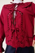Bebe Yaka Nakışlı Bağlamalı Bluz Bordo thumbnail 4