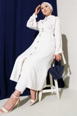 Tahta Düğmeli Kuşaklı Tensel Uzun Gömlek Beyaz thumbnail 1