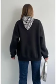 Quzu Fular Detaylı Kadın Sweatshirt thumbnail 3