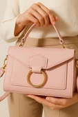 Halka Detaylı Rugan Çanta Pudra thumbnail 1