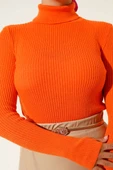 Balıkçı Yaka Parmak Geçirmeli Triko Kazak Oranj thumbnail 4