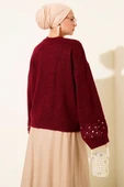 Çiçekli İnci İşlemeli Triko Kazak Bordo thumbnail 3