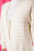 Bağcık Detaylı Uzun Triko Hırka Ekru thumbnail 4