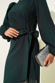 Püskül Taşlı Yan Bağlamalı Abiye Elbise Zümrüt thumbnail 4