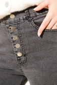 Önü Metal Düğmeli Bol Kot Pantolon Füme thumbnail 4