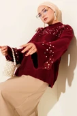 Çiçekli İnci İşlemeli Triko Kazak Bordo thumbnail 1