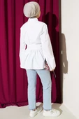 Gizli Düğmeli Bel Kuşaklı Gömlek Beyaz thumbnail 3