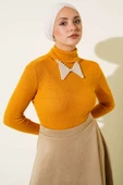 Balıkçı Yaka Parmak Geçirmeli Triko Kazak Hardal thumbnail 1