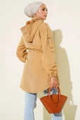 Bel Tünelli Kapüşonlu Trençkot Camel thumbnail 3