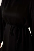 Loyşa Yan Yırtmaçlı Kuşaklı Tunik Siyah thumbnail 4