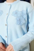 Sakallı Çiçek Motifli Hırka Mavi thumbnail 4