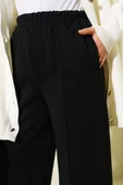 Beli Lastik Detaylı Çımalı Pantolon Siyah thumbnail 4