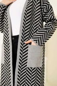 Zikzak Çizgili Desenli Uzun Triko Hırka Gri Siyah thumbnail 4