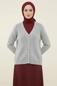Saç Örgülü Düğmeli Triko Hırka Gri thumbnail 1