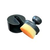 Siyah Plastik Lastik Parlatma Fırçası thumbnail 2