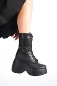 Kadın Riva Siyah Cilt Yandan Fermuarlı Bağcıklı Yüksek Dolgu Topuklu Uzun Bot Bootie - 4