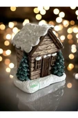 Gobo Sütlü Kahve Renkli Kar Efektli Ev Şeklindeki Yılbaşı Temalı El Boyaması Tütsülük Seramik Tozu thumbnail 1