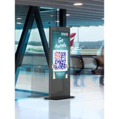 Cletech C01 65'' Totem Kabini + Samsung QM65C 65'' Signage Monitör - 5