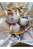 Yenidoğan Unicorn Bebek Hediye Seti – İsme Özel Emzik Zincirli thumbnail 2