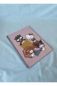 Hello Kitty and Friends Lisanslı A4 Çizgili 80 Yaprak Spiralli Karton Kapak Okul Defteri - 1