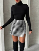 İki düğmeli kaz ayağı desen ch kumaş şort etek siyahbeyaz h26414 thumbnail 7