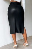 Kadın Yüksek Bel Kuşaklı Yanlardan Düğmeli Mini Deri Etek thumbnail 3