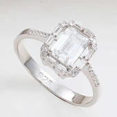 Gümüş Beyaz Baget Taşlı Kadın Yüzük thumbnail 1