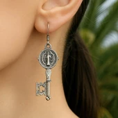 Tarihi Anahtar Şekilli Kadın Küpe Çift Adet Gümüş Kaplama El Yapımı Küpe thumbnail 3