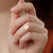 KALPLİ LAZER KESİM HARFLİ KOLYE thumbnail 4