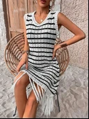 MDB Kadın Kolsuz V Yaka Eteği Püsküllü çizgi Desen Triko Elbise thumbnail 7