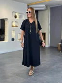 MDB Kadın Kısa Kollu V Yakalı Cep Detaylı Uzun Viskon Iki Iplik Elbise thumbnail 3