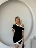MDB Kadın Kısa Kollu Asimetrik Kesim Yaka şerit Ve Aksesuar Detaylı odal Elbise thumbnail 5