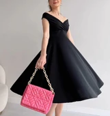 MDB Kadın Kısa Kollu Kruvaze Yaka Eteği Volanlı Krep Elbise thumbnail 6