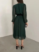 MDB Kadın şifon Kumaş Astalı Kloş Kesim Kruvaze Yaka idi Boy Elbise thumbnail 3