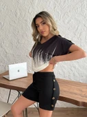MDB Kadın V Yaka Kısa Kol Kenarları Minik Yırtmaç Detaylı Dalgıç Bluz + Düğme Detaylı Dalgıç şort thumbnail 6