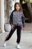 Kız Çocuk V Cool Yazı Baskılı Sweatshirt Zebra ve Pembe Şerit Detaylı Deri Eşofman Takım thumbnail 1