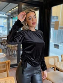 MDB Kadın Uzun Kollu Bisiklet Yaka Yanları Ve Kolları Büzgülü Kadife Bluz thumbnail 4