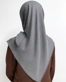 Desenli Denim Eşarp – 95x95 cm, Kaymaz, Dört Mevsim Kullanıma Uygun thumbnail 3