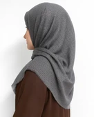 Desenli Denim Eşarp – 95x95 cm, Kaymaz, Dört Mevsim Kullanıma Uygun thumbnail 4