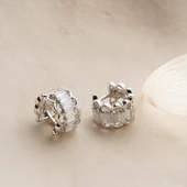 925 Ayar Gümüş Baget Taşlı Minimal Halka Küpe thumbnail 2