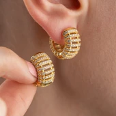 925 Ayar Gümüş Bombeli Taşlı Halka Küpe thumbnail 1