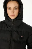 İçi Astarlı Su ve Rüzgar Geçirmez Cepli Kapüşonlu Kadın Mont - 11