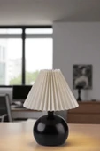 Lumexx OLİVER SİYAH PİLELİ KREM ABAJURLU MASA LAMBASI thumbnail 1
