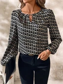 MDB Kadın Uzun Kollu Damla Detaylı Yaka Desenli Süprem Bluz thumbnail 1