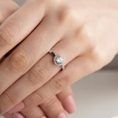 Vaoov 925 Ayar Gümüş Tek Taş Yüzük thumbnail 3