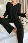 Kadın Siyah Uzun Kollu Fiyonklu Yuvarlak Yaka Mevsimlik Pijama Takımı thumbnail 1