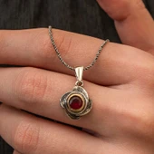 Gümüş Kırmızı Taşlı Gül Model Kadın Kolye thumbnail 1