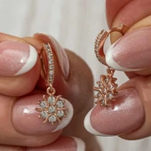 Gümüş Rose Sallantılı Güneş Kadın Küpe thumbnail 1